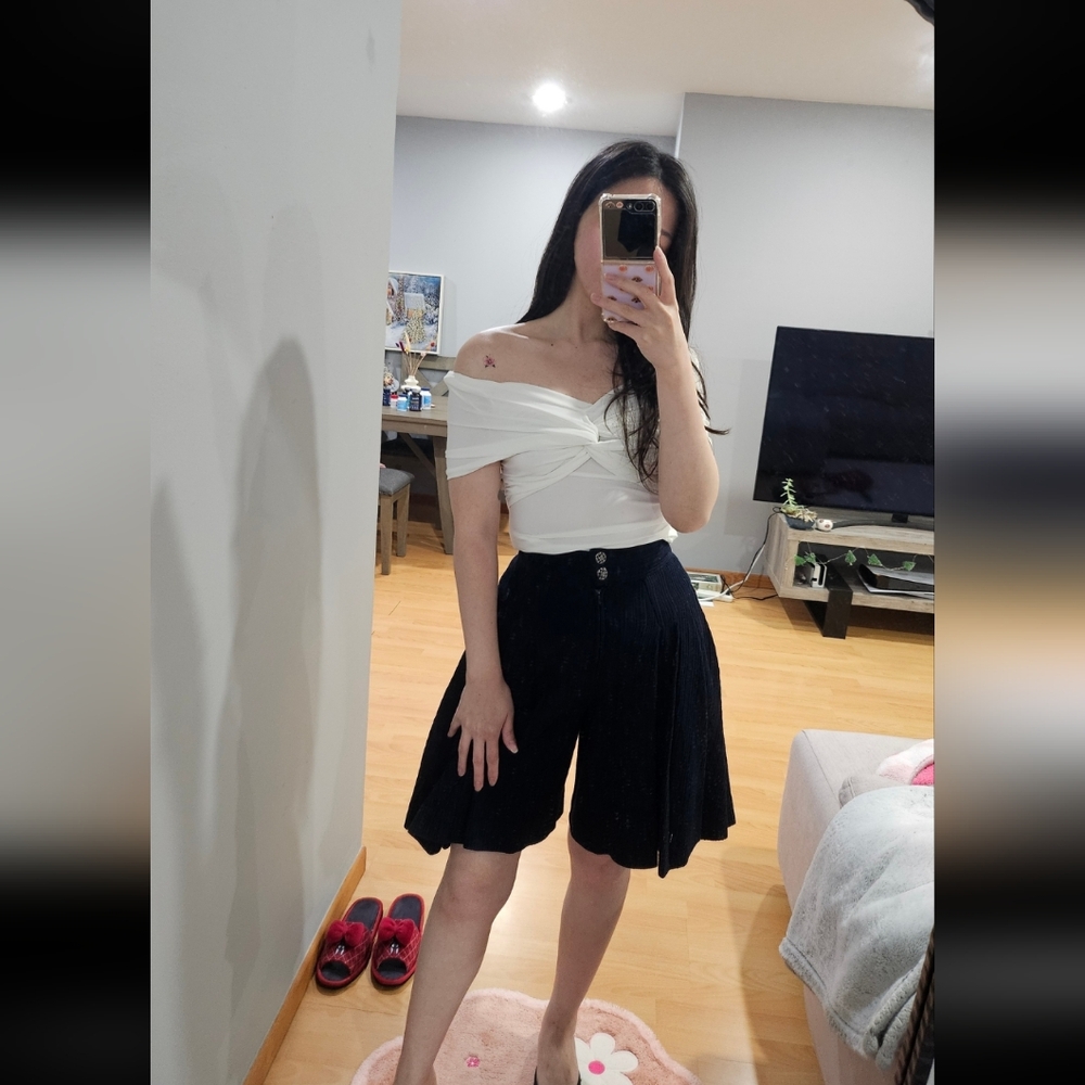 CHANEL Navy Flowy Short/Skirt